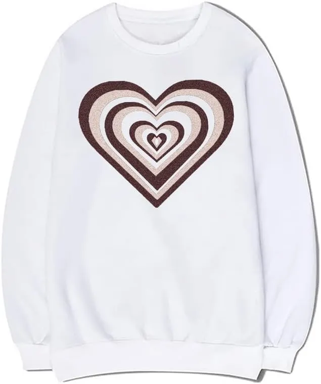 CORIRESHA Women's Cute Heart Sweatshirt Crewneck Long Sleeve Y2k Graphic Pullover