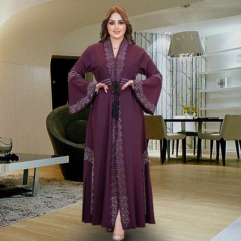 Elegant Women's Arabic Flare Robe