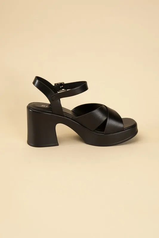 Heels - "Fortune Dynamic" CRISSCROSS SANDAL