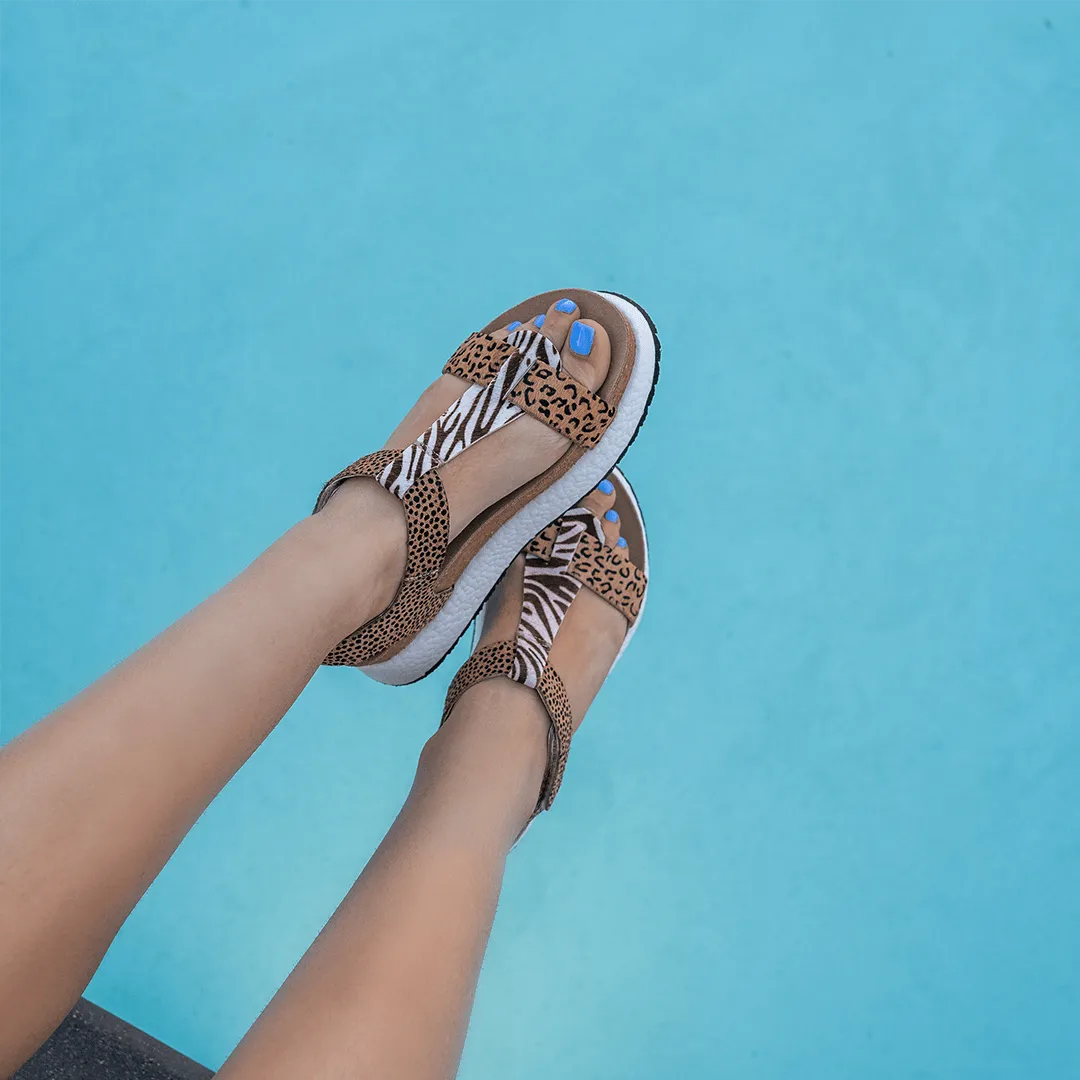 MEND in ANIMAL PRINT Platform Sandals