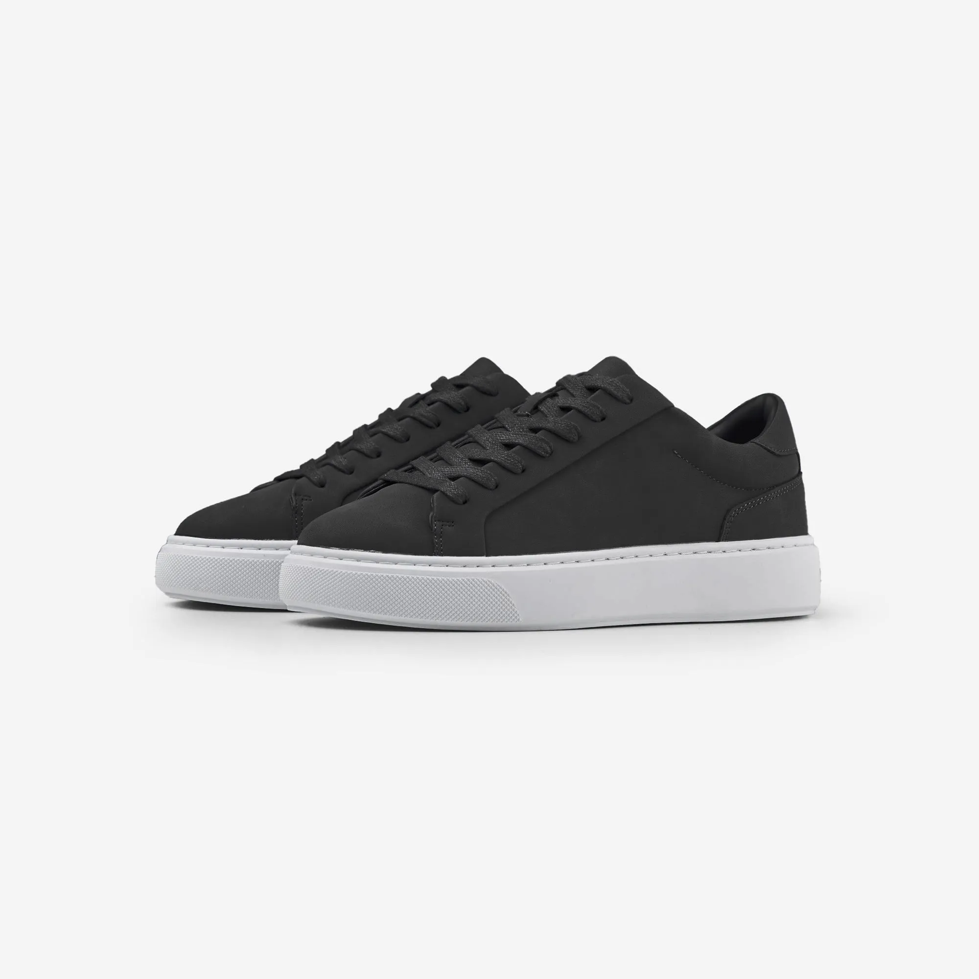 Premium Classic Trainer | Black White