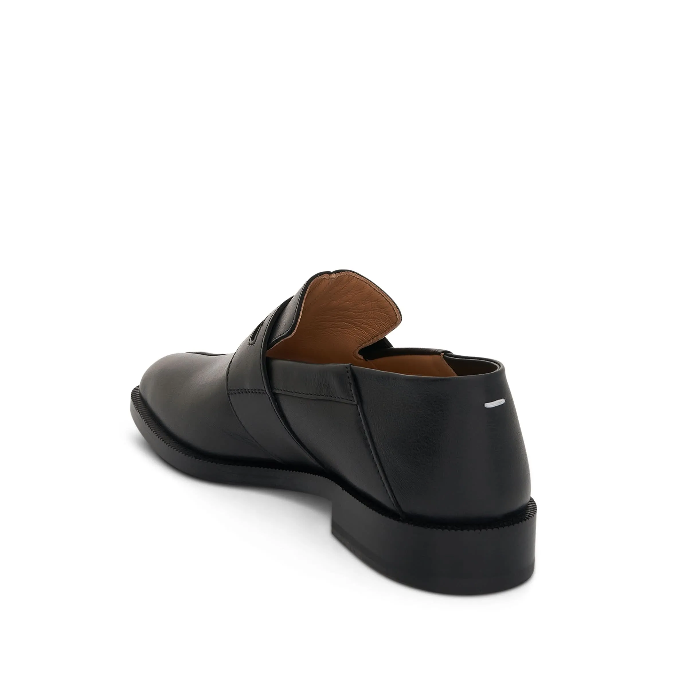 Tabi Loafer in Black