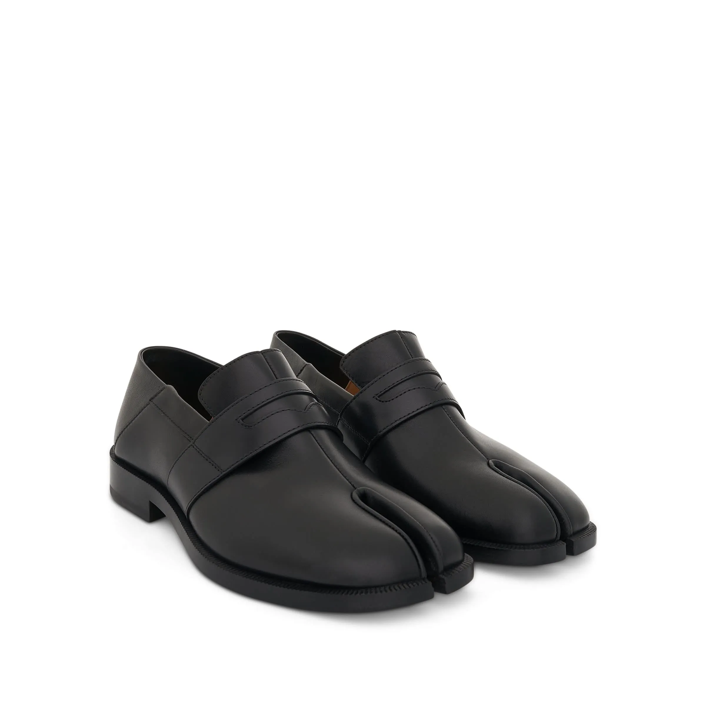 Tabi Loafer in Black