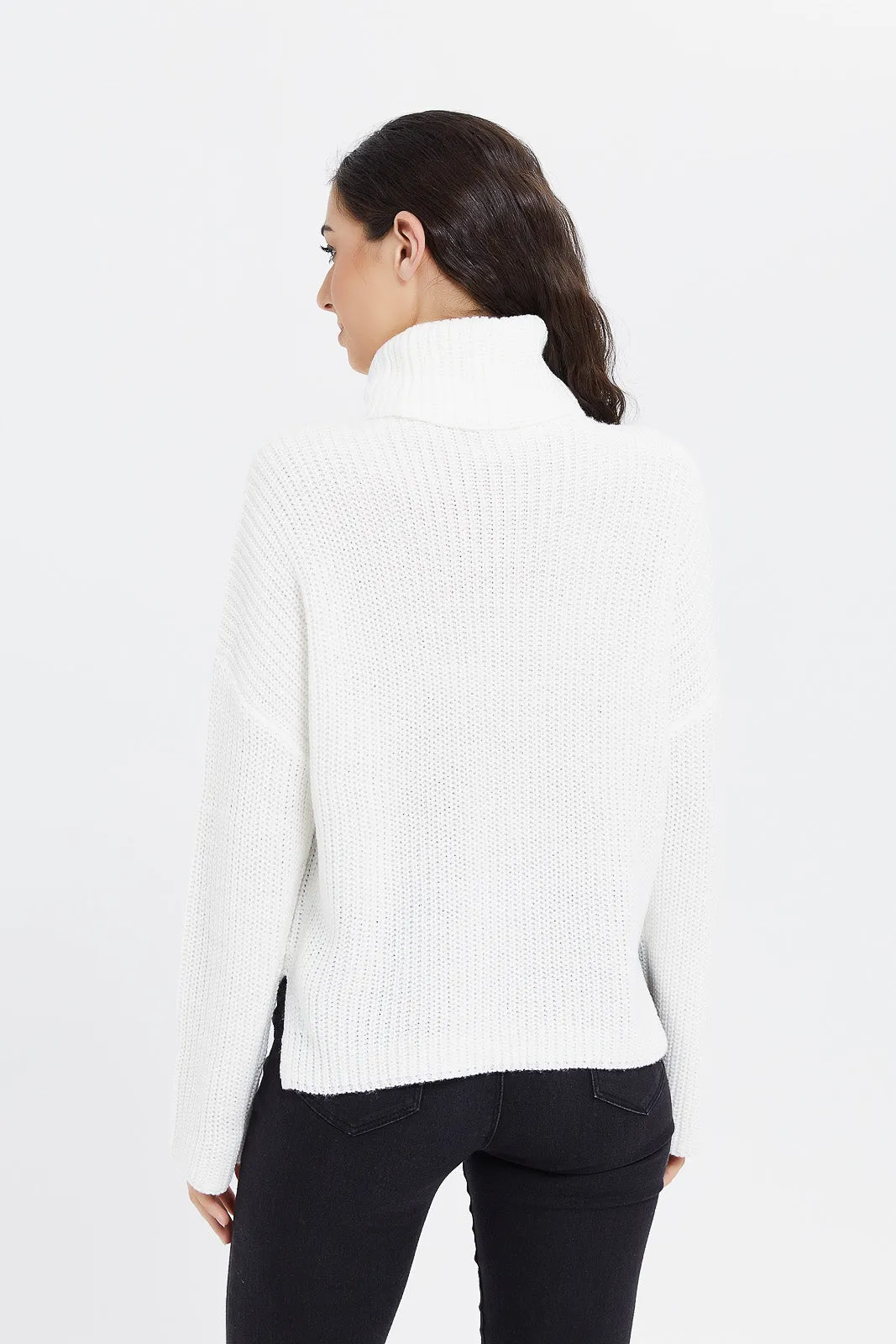 Women Ivory Knitted Turtle Neck Pullover